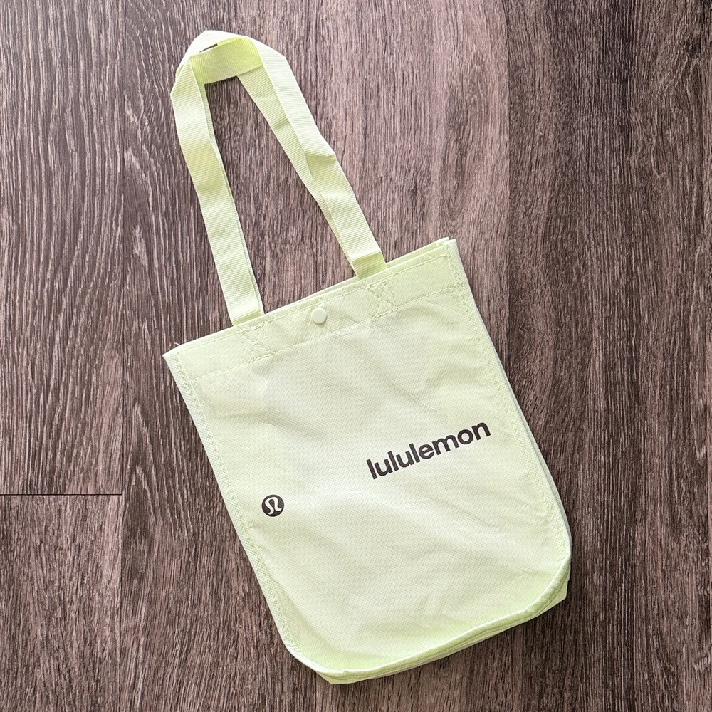 lululemon lime green tote bag